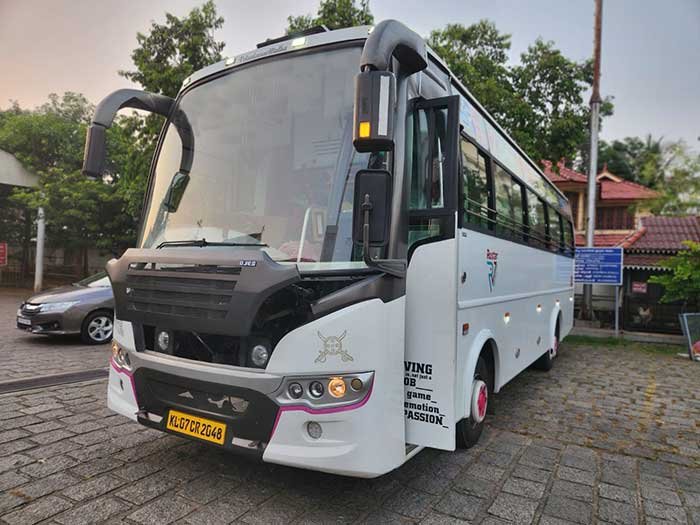 34 seater luxury minibus